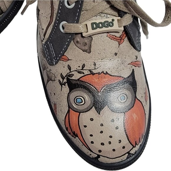 DoGo women vegan leather sneaker size 9 night owl design - Picture 13 of 14